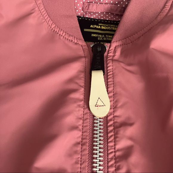 Alpha Industries Flight Jacket 🧥 - Picture 3 of 16